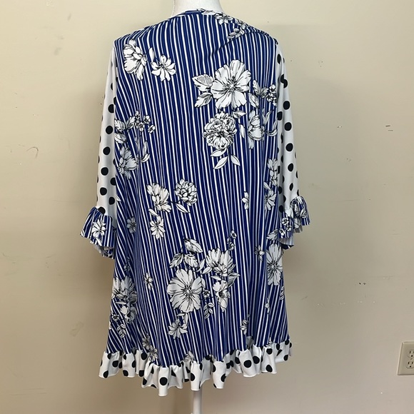 Women’s striped floral shirt - Picture 3 of 6